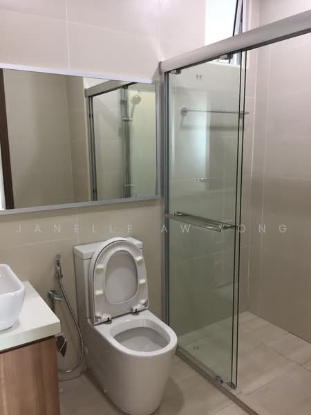 Servis Apartment untuk Disewa di Grandview 360 - Janelle Aw Yong - Bathroom - PropertyGuru.com.my