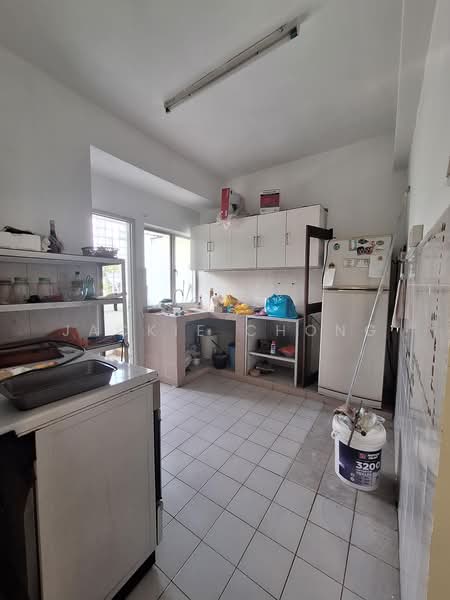 Townhouse for Sale in Taman Overseas Union (Taman Oug) (Jalan Klang Lama (Old Klang Road)) - Jackie Chong - Kitchen - PropertyGuru.com.my