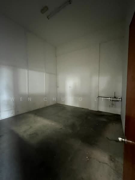 Warehouse for Rent in Eco Business Park 2 Senai (Senai) - Wen Chung Ling - Interior - PropertyGuru.com.my