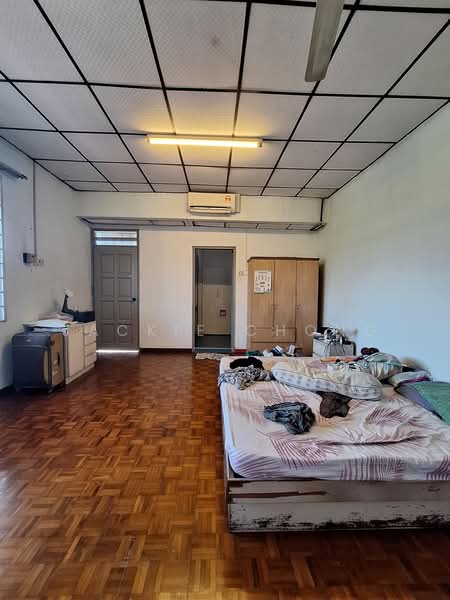 Rumah Berkembar untuk Dijual di Taman Overseas Union (Taman Oug) (Jalan Klang Lama (Old Klang Road)) - Jackie Chong - Bedroom - PropertyGuru.com.my