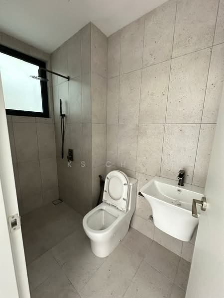 Service Residence for Sale at OUG Parklane - KS Chia - Bathroom - PropertyGuru.com.my