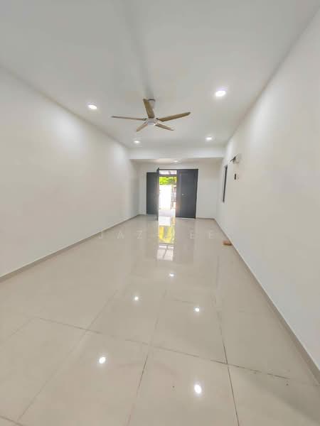 1-storey Terraced House for Sale in Taman Perling (Perling) - Jaz Lee - PropertyGuru.com.my