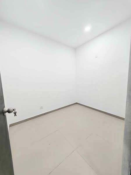 1-storey Terraced House for Sale in Taman Perling (Perling) - Jaz Lee - PropertyGuru.com.my