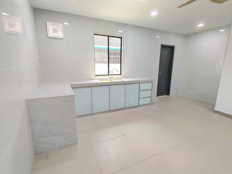 1-storey Terraced House for Sale in Taman Perling (Perling) - Jaz Lee - PropertyGuru.com.my