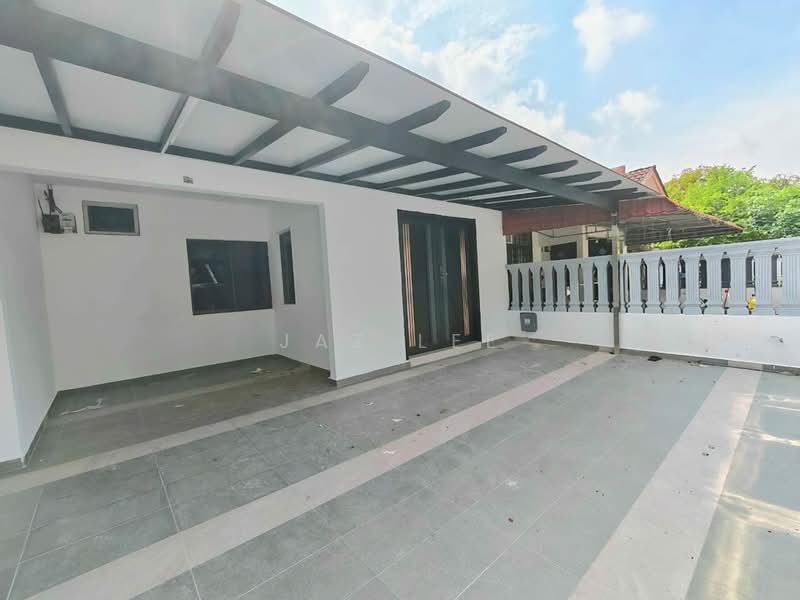 1-storey Terraced House for Sale in Taman Perling (Perling) - Jaz Lee - PropertyGuru.com.my