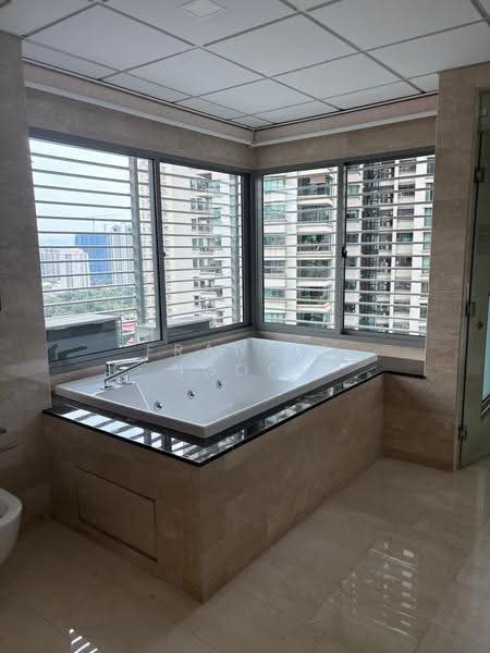Kondominium untuk Disewa di 10 Mont Kiara @ MK10 - Francis Ngooi - Bathroom - PropertyGuru.com.my