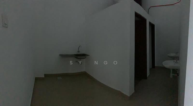 Factory for Sale in Kawasan Perindustrian Tiong Nam (Tebrau) - SY Ngo - Bathroom - PropertyGuru.com.my