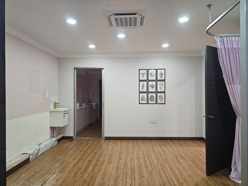 Shop for Rent in Bandar Kajang (Kajang) - Stella Lee - Interior - PropertyGuru.com.my