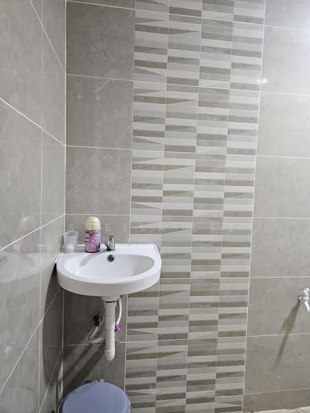Shop for Rent in Bandar Kajang (Kajang) - Stella Lee - Bathroom - PropertyGuru.com.my
