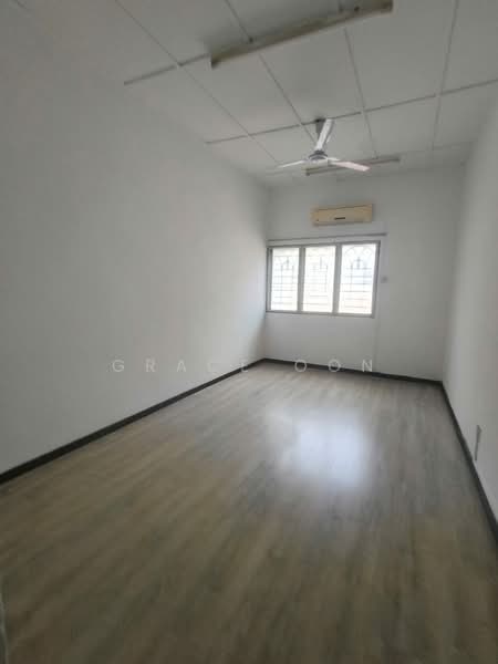 Rumah Teres 2-Tingkat untuk Dijual di Serdang Raya (Seri Kembangan) - Grace Oon - Interior - PropertyGuru.com.my