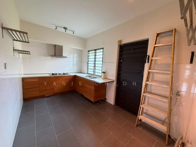 1-storey Terraced House for Sale in Kepong Baru (Kepong) - Yanis Cheong - Kitchen - PropertyGuru.com.my