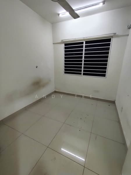 Service Residence for Sale at Alam Sanjung - Andy Tee - 3rd Room - PropertyGuru.com.my