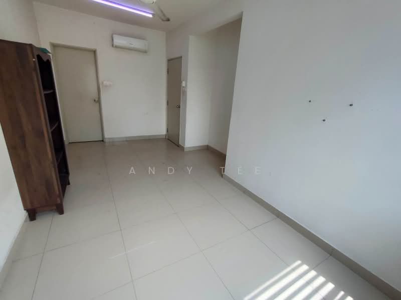 Service Residence for Sale at Alam Sanjung - Andy Tee - Master Room - PropertyGuru.com.my