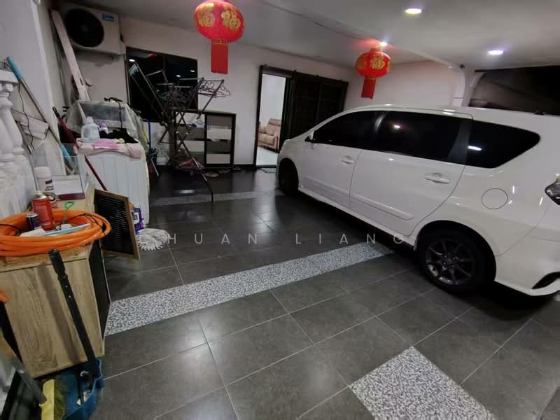 1-storey Terraced House for Sale in Taman Universiti (Skudai) - Chuan Liang - Car Porch - PropertyGuru.com.my