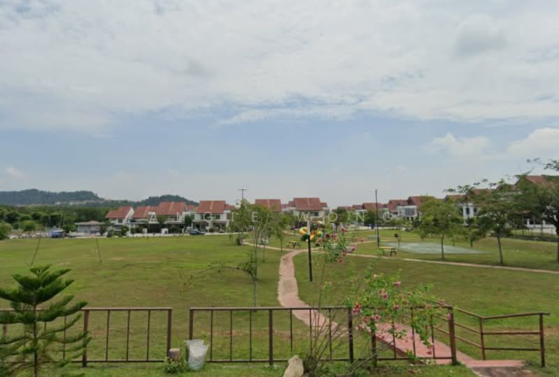 2-storey Terraced House for Sale in Puncak Bestari (Puncak Alam) - Angie Wong - Exterior - PropertyGuru.com.my