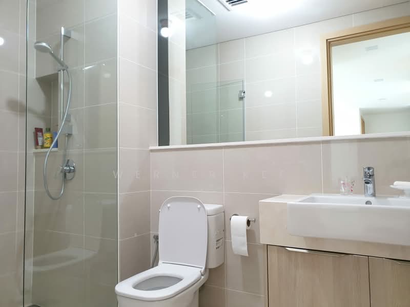Servis Apartment untuk Dijual di Southern Marina Residences - Werner Kee - Bathroom - PropertyGuru.com.my