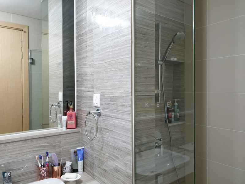 Servis Apartment untuk Dijual di Southern Marina Residences - Werner Kee - Bathroom - PropertyGuru.com.my