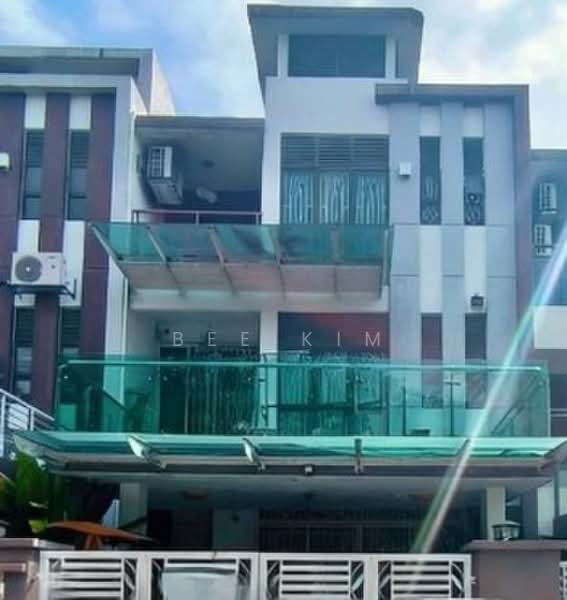 2.5-storey Terraced House for Sale in UEP Subang Jaya (Subang Jaya) - Bee Kim - Exterior - PropertyGuru.com.my