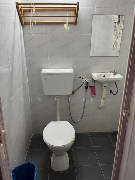 Kedai untuk Disewa di Taman Sri Skudai (Skudai) - Kho Jit Keau - Bathroom - PropertyGuru.com.my