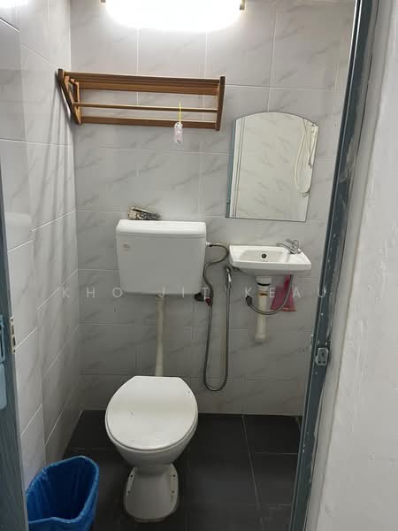 Kedai untuk Disewa di Taman Sri Skudai (Skudai) - Kho Jit Keau - Bathroom - PropertyGuru.com.my