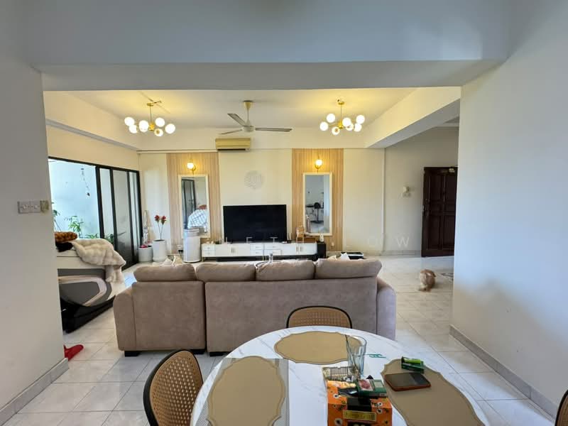 Kondominium untuk Dijual di Antah Tower - Kenneth Low - Living Room - PropertyGuru.com.my