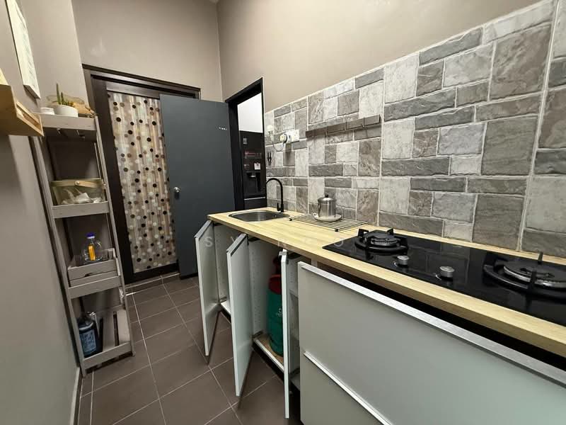 Cluster House for Sale in Taman Tropika (Kulai) - SY Ngo - Kitchen - PropertyGuru.com.my