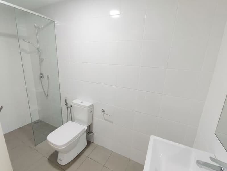 Servis Apartment untuk Dijual di Parc 3 - Adam Lee - Bathroom - PropertyGuru.com.my