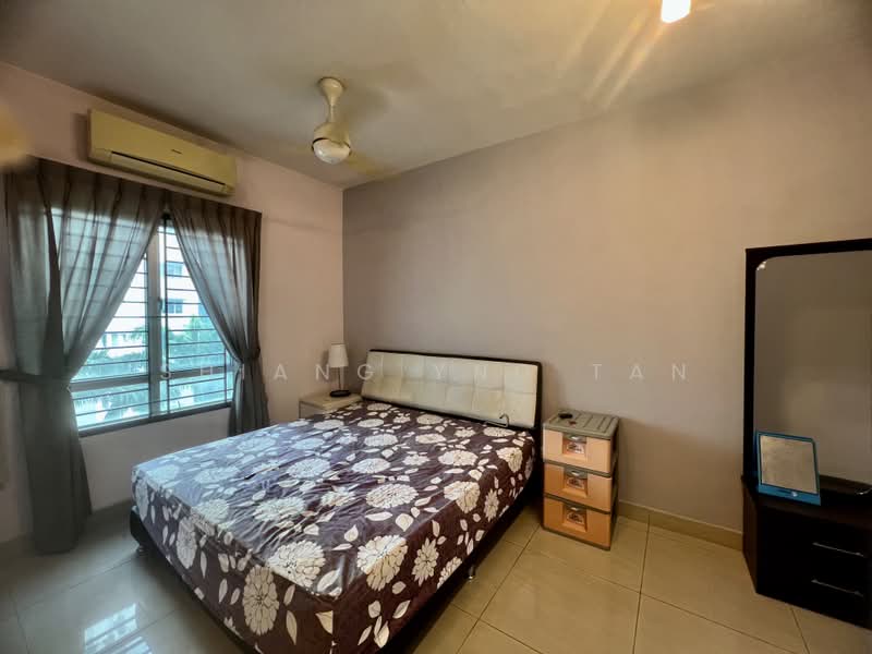 Servis Apartment untuk Dijual di SuriaMas Suites - Shiang Yng Tan - Bedroom - PropertyGuru.com.my
