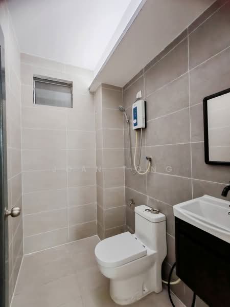 Pangsapuri untuk Dijual di Lake View Suites - Joan Tong - PropertyGuru.com.my