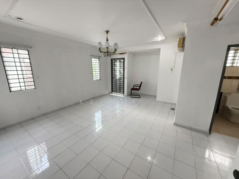 Semi-Detached House for Sale in Bandar Country Homes (Rawang) - Kelvin . - Living Room - PropertyGuru.com.my