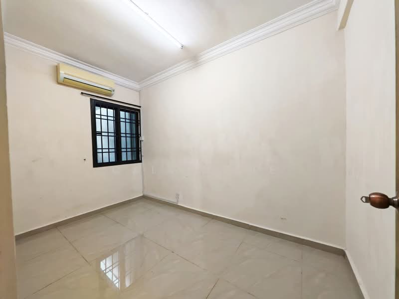 2-storey Terraced House for Sale in Taman Mount Austin (Tebrau) - Calvin Lee - PropertyGuru.com.my