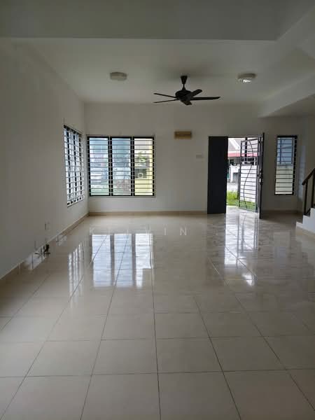 Rumah Teres 2-Tingkat untuk Dijual di Saujana Rawang (Rawang) - Kelvin . - Living Room - PropertyGuru.com.my