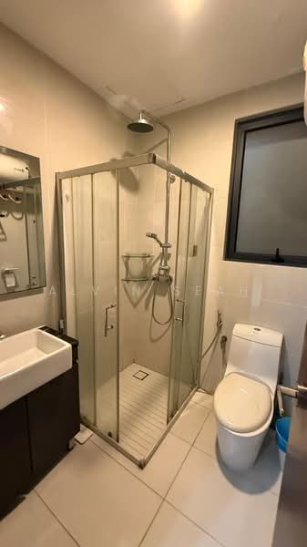 Condominium for Sale at Amberside @ Country Garden Danga Bay - Alvin Seah - Bathroom - PropertyGuru.com.my
