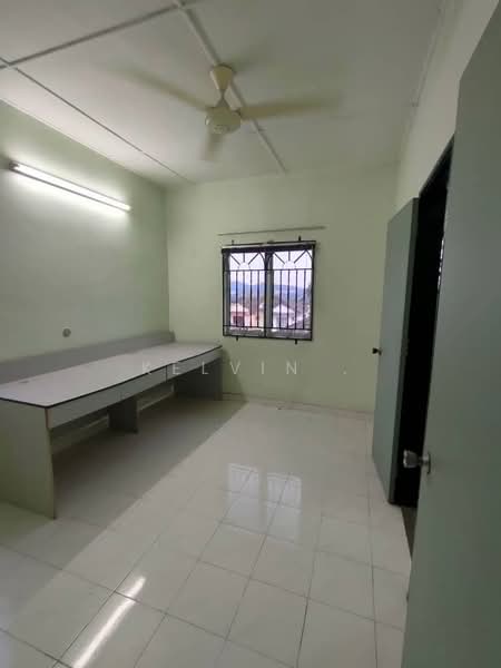 Semi-Detached House for Sale in Bandar Country Homes (Rawang) - Kelvin . - Study - PropertyGuru.com.my
