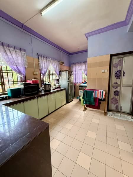 2-storey Terraced House for Sale in Taman Mount Austin (Tebrau) - Yucong . - Kitchen - PropertyGuru.com.my