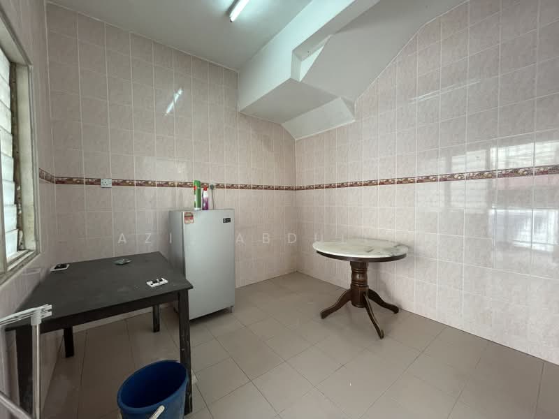 Rumah Teres 2 Tingkat untuk Disewa di Usj 6 (Subang Jaya) - Aziz Abdullah - PropertyGuru.com.my