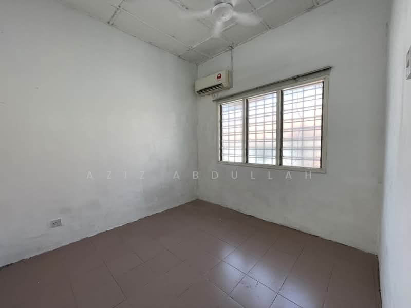 Rumah Teres 2 Tingkat untuk Disewa di Usj 6 (Subang Jaya) - Aziz Abdullah - PropertyGuru.com.my