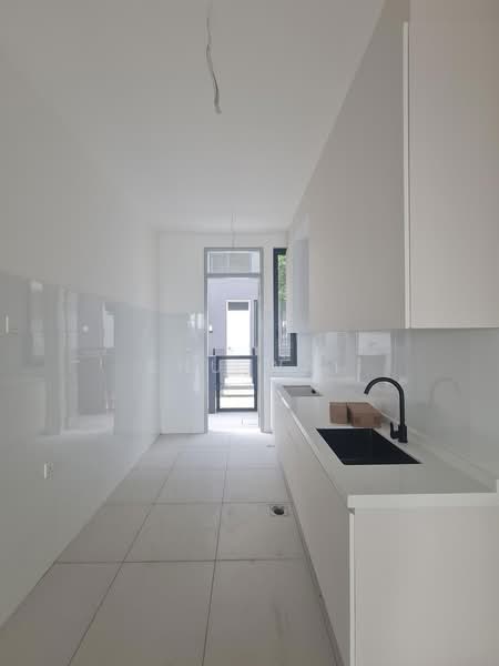 3-storey Terraced House for Rent in BANDAR PUCHONG JAYA (Puchong) - Shu Wai - Kitchen - PropertyGuru.com.my