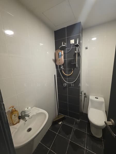Kondominium untuk Dijual di Emerald Residence - KINKI CHAN - Bathroom - PropertyGuru.com.my
