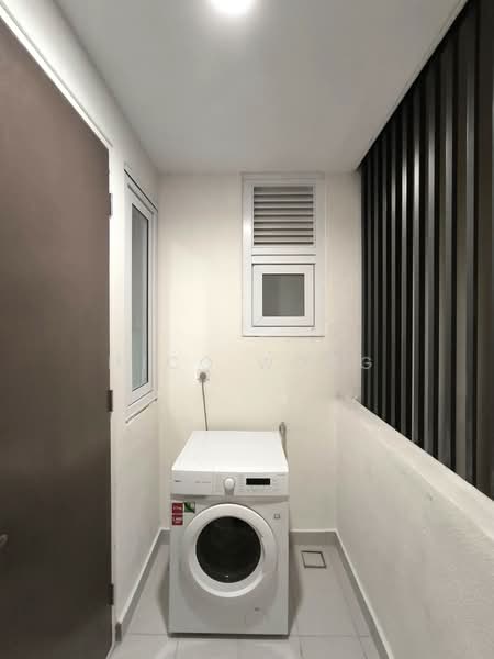 Servis Apartment untuk Disewa di Met 1 Residences - Mico Wong - Balcony - PropertyGuru.com.my