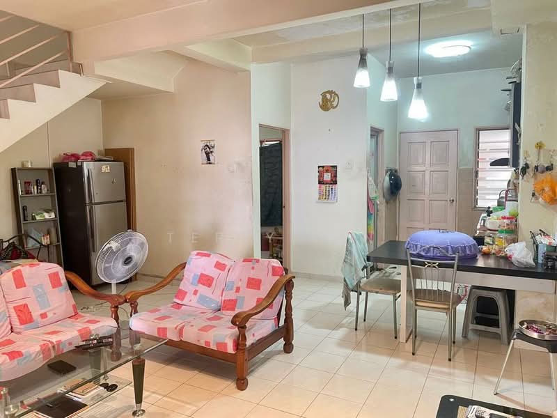 Rumah Teres 2 Tingkat untuk Dijual di Gelang Patah (Johor) - Terry Tan - Living Room - PropertyGuru.com.my