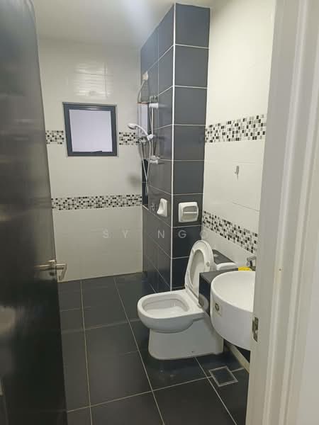 Servis Apartment untuk Dijual di Sky View - SY Ngo - Bathroom - PropertyGuru.com.my