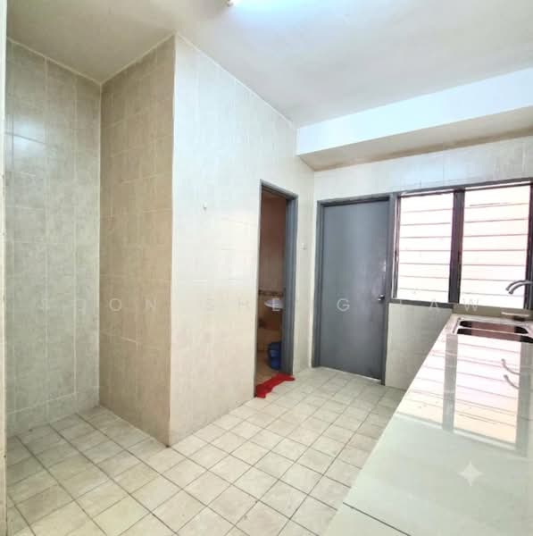 Terraced House for Sale in Sungai Long (Bandar Sungai Long) - Soon Sheng Law - Kitchen - PropertyGuru.com.my