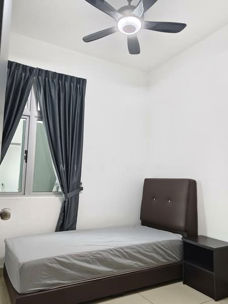 Servis Apartment untuk Disewa di Meridin Bayvue @ Sierra Perdana - Nick Low - Bedroom - PropertyGuru.com.my