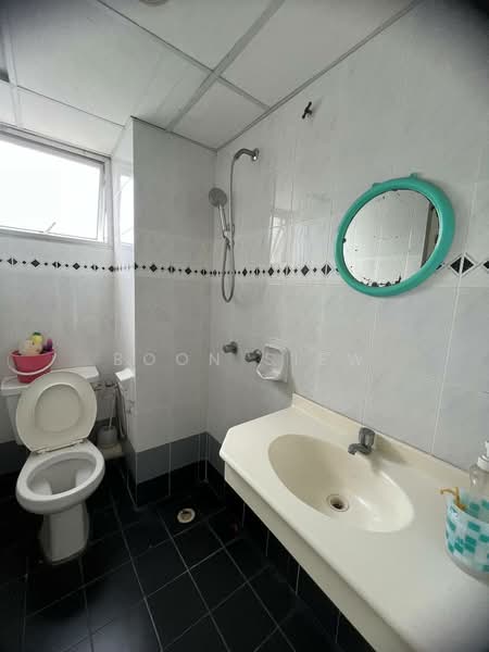Condominium for Sale at U Garden Resort Condominium - Boon Siew - Bathroom - PropertyGuru.com.my