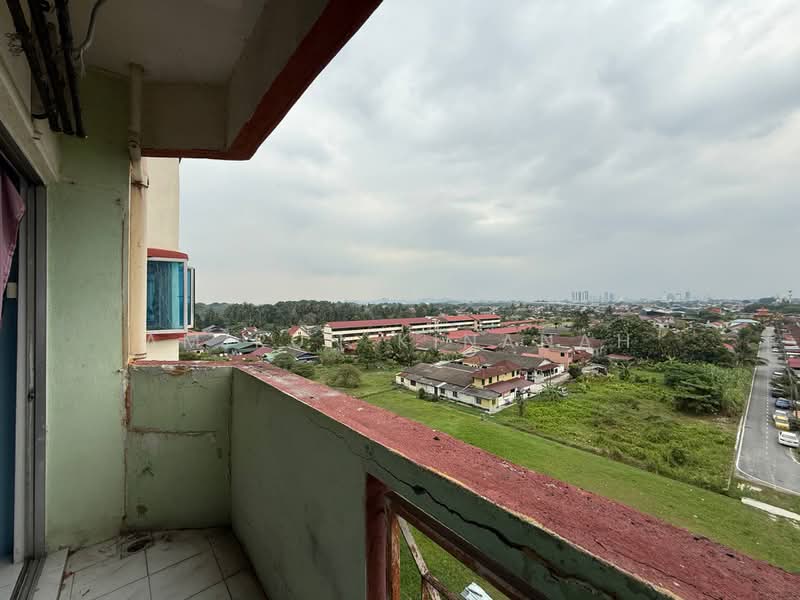 Pangsapuri untuk Dijual di Amazing Heights - Amirun Kinanah - Balcony - PropertyGuru.com.my