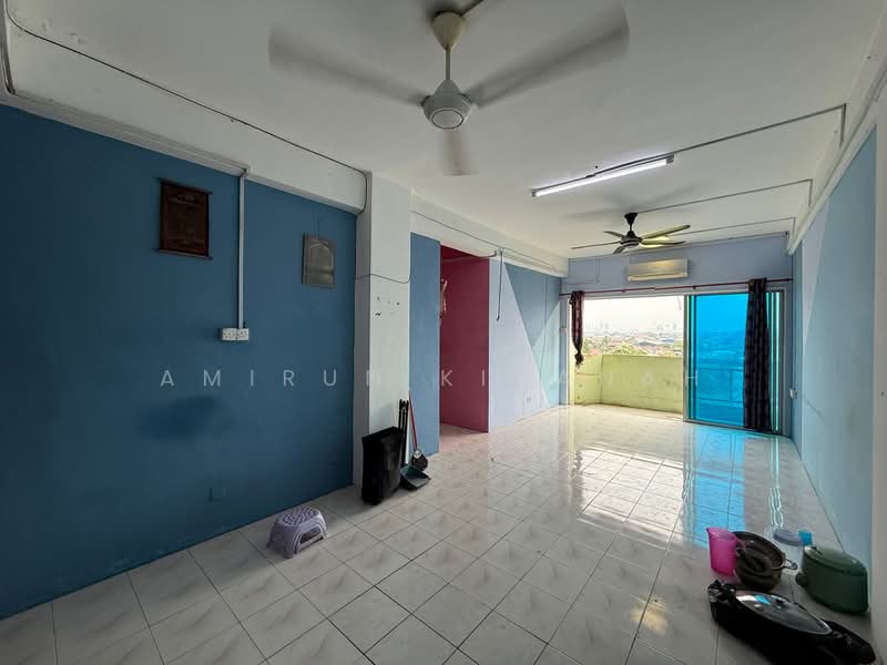 Pangsapuri untuk Dijual di Amazing Heights - Amirun Kinanah - Balcony - PropertyGuru.com.my
