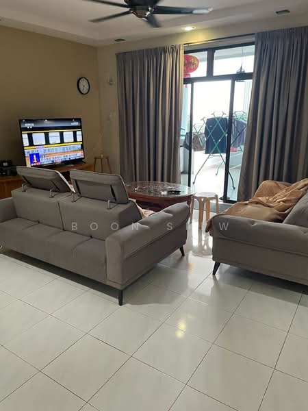 Pangsapuri untuk Dijual di Desa Universiti - Boon Siew - Living Room - PropertyGuru.com.my