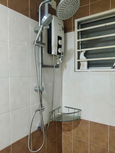 Kondominium untuk Disewa di Pearl Avenue - Kok Wah Captain - Bathroom - PropertyGuru.com.my