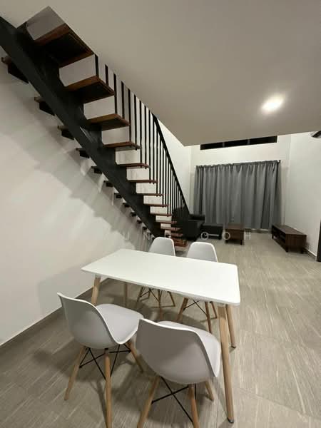 Servis Apartment untuk Dijual di Atwater : Service Residences - Edmund Goh - Living Room - PropertyGuru.com.my